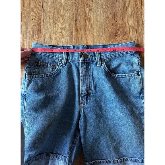 Lee Riders Vtg Medium Wash Bermuda Jean Shorts Size 28 - Picture 3 of 5